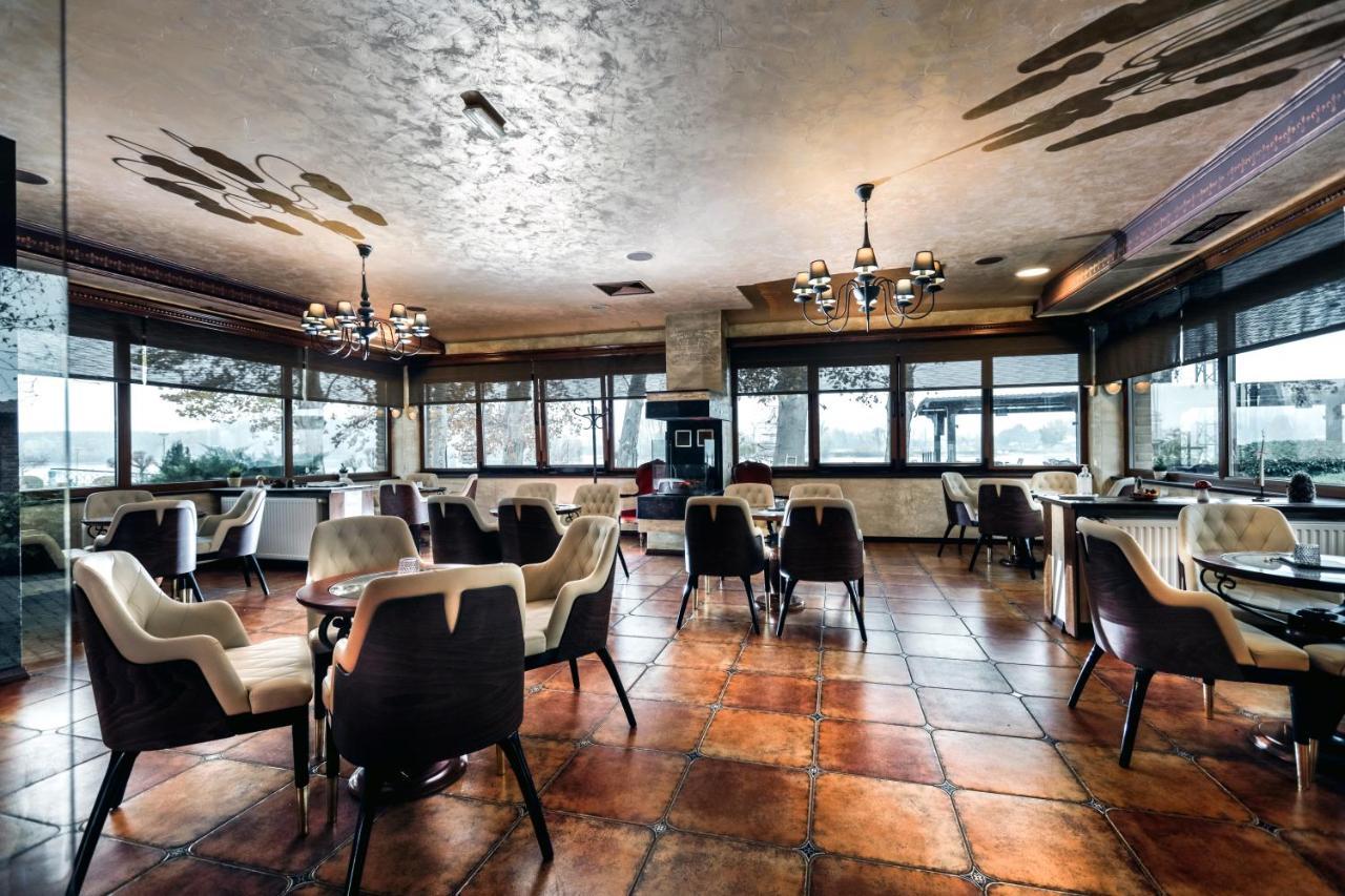 Hotel Dunav Ilok Exteriér fotografie