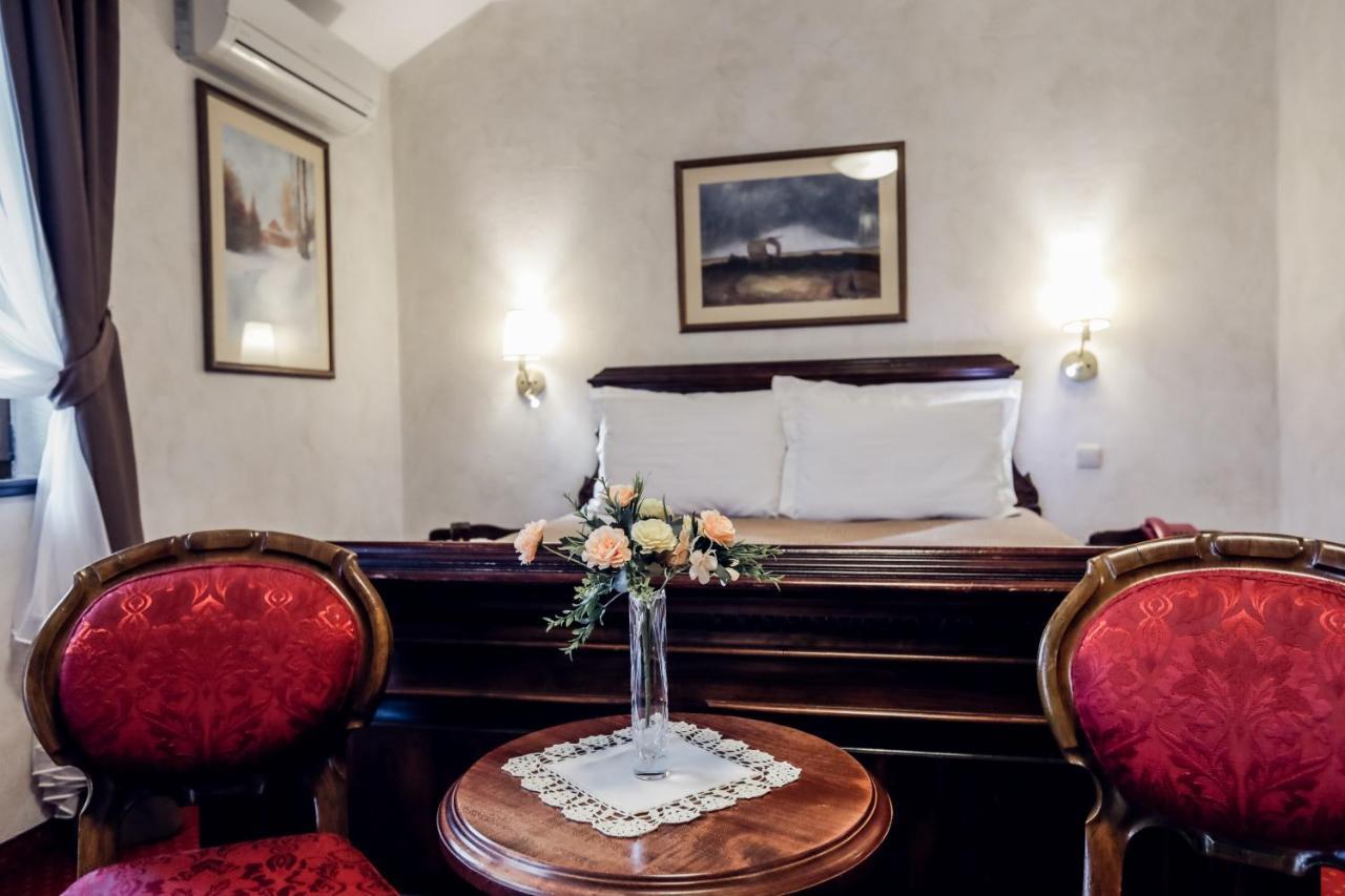 Hotel Dunav Ilok Exteriér fotografie